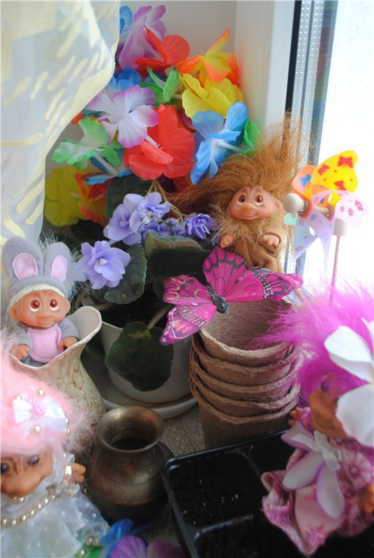 Марселька и тролли рассаду сажали, а бабочка с пчелкой им помогали... По следам конкурса "Моя Весна" (фото 8)