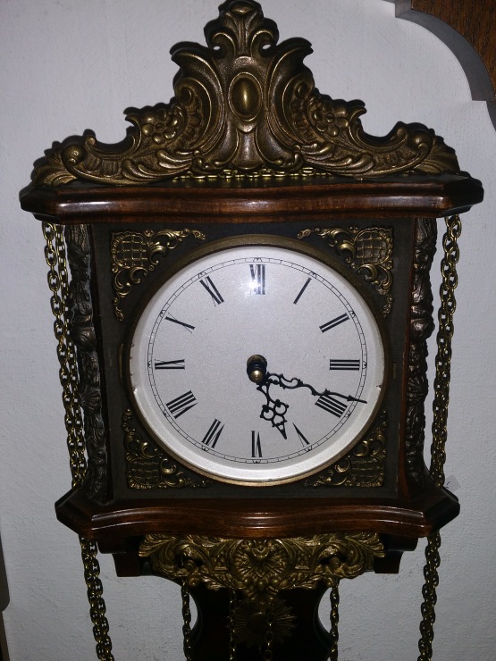 Старинные часы еще идут. Коллекция старинных часов - часть вторая