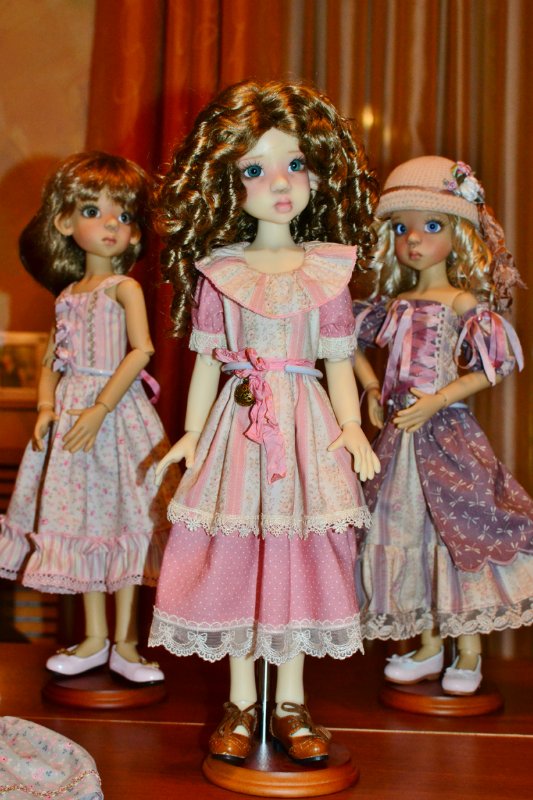 Платья для девчонок. Layla & Layla & Larissa Kaye Wiggs