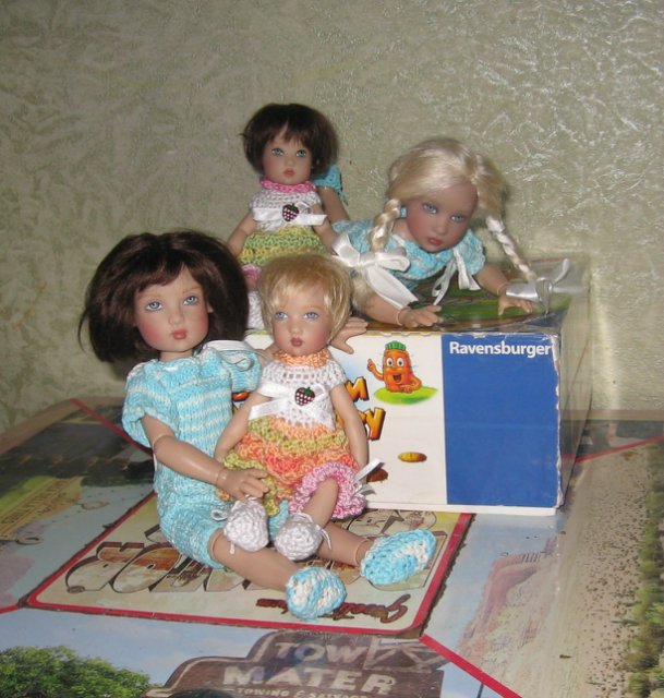 Игра в дождливый день — Куклы Helen Kish (Хелен Киш): Riley (Райли) (фото 8)