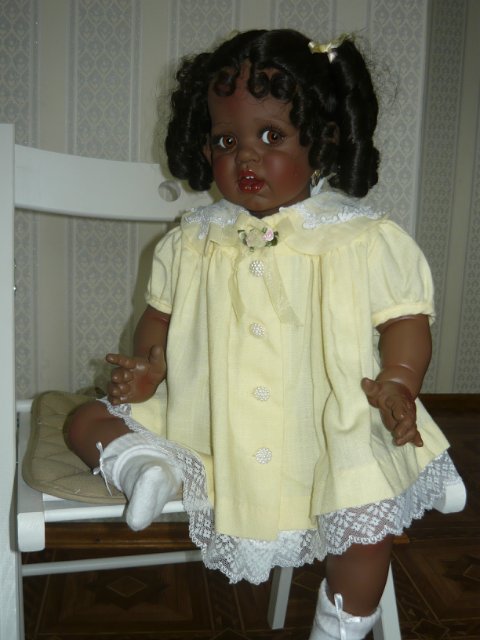 Хмурым пасмурным деньком — Куклы Fayzah Spanos (Файзах Спанос): винил и фарфор