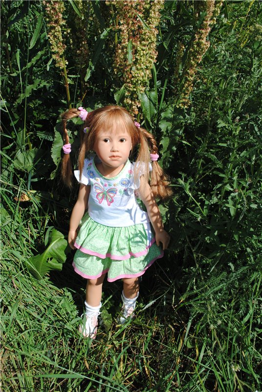 Летняя прогулка милой девочки Паулы Heidi Plusczok