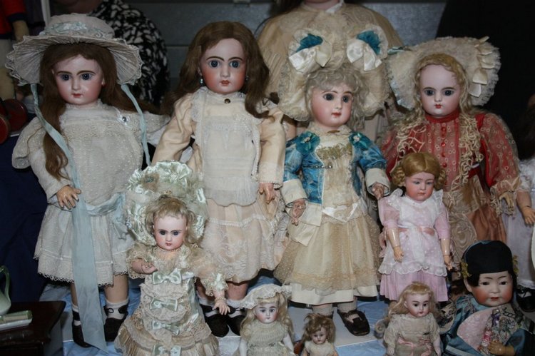 Выставка кукол, мишек тедди, кукольных домиков и миниатюры в Нидерландах 24-25 октября 2015 год. Часть третья - антикварки