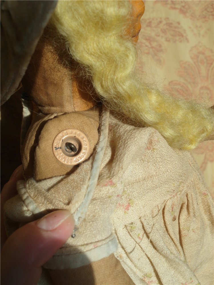 Не самый обычный антик или «Привет с аукциона Сотбис»