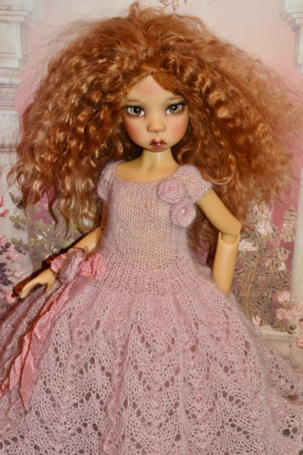 Весеннее настроение. Платья для кукол Kaye Wiggs