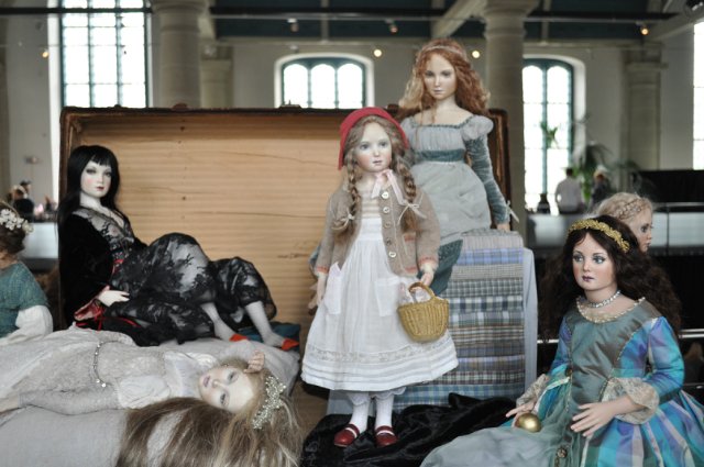 Выставка "Искусство и куклы" в Амстердаме 2016
