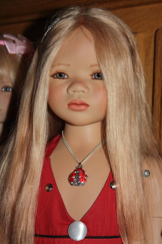 Солнечный денек в саду. Часть вторая - три подружки