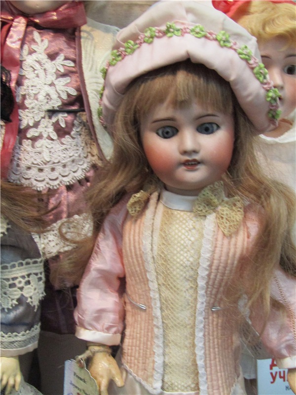 Антикварные впечатления о выставке кукол в "Гостином дворе" 16-18 декабря 2016 года. Искусство куклы. Фотообзор | Бэйбики Антикварные впечатления о выставке кукол в "Гостином дворе" 16-18 декабря 2016 года. Искусство куклы. Фотообзор (фото 8)