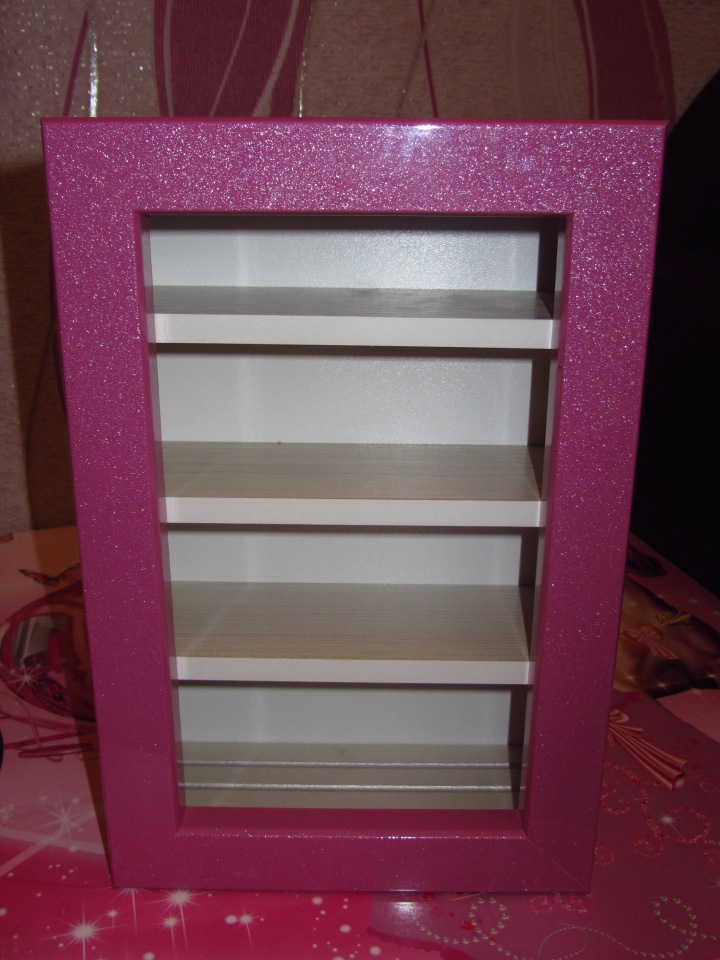 По следам 14 февраля, Моя прекрасная девочка Марго, Sweet Violets Lee Middleton