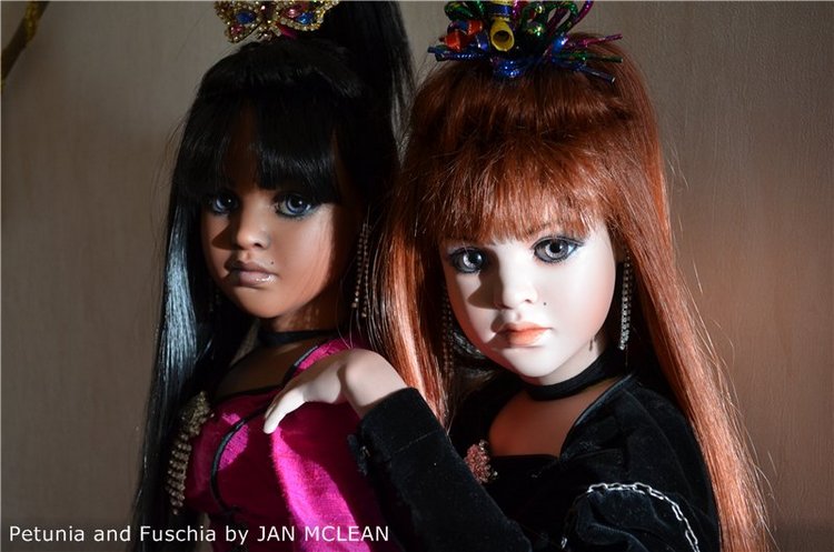 Удивительные цветы. Петуния и Фуксия. PETUNIA, FUSCHIA by Jan McLean