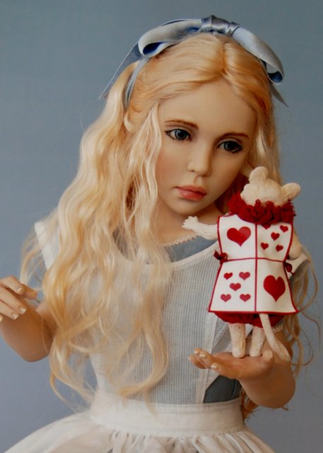 Королева Алиса на праздник зовет или Опять в Зазеркалье. Куклы Diane Keeler из цикла Alice in Wonderland