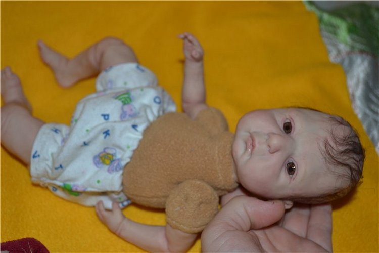 Ура мы родились! Малышок с характером