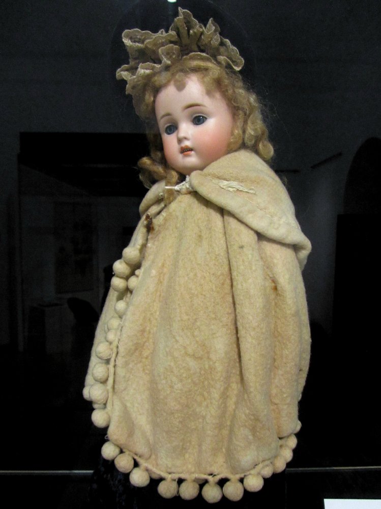 «Мода по-взрослому. Истории из кукольного гардероба» - выставка в Музее-заповеднике «Царицыно» - продолжение - 5-ый зал.