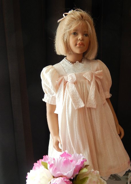 Яркая блондинка от Ilse Wippler для Sigikid (фото 4)