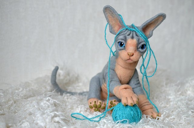 Сфинксенок. Игрушка валянием из шерсти своими руками (фото 6)