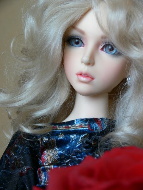 100 кадров с одного ракурса. Или бессонная ночь! Куколка Elfdoll