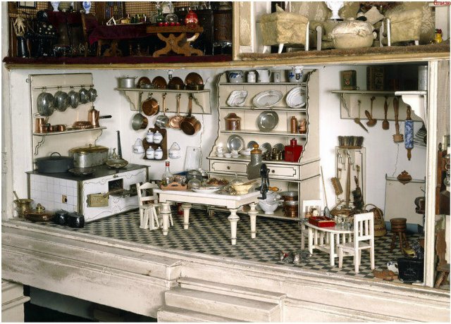 Старинный домик для дочки - самое начало XX века