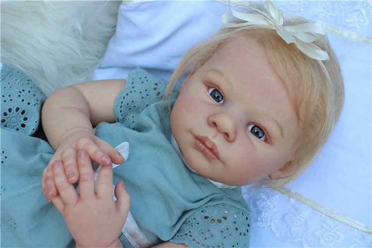 Моя малышка-реборн Эмилия (фото 5)