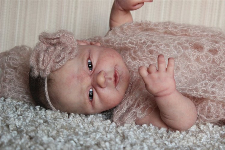 Манюня.Первая фотосессия. Кукла реборн Светланы Преображенской