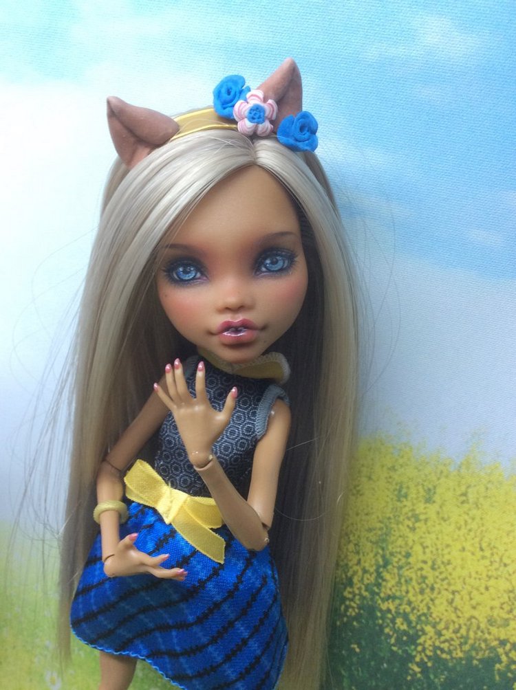 Я рисую, куклам лица я рисую