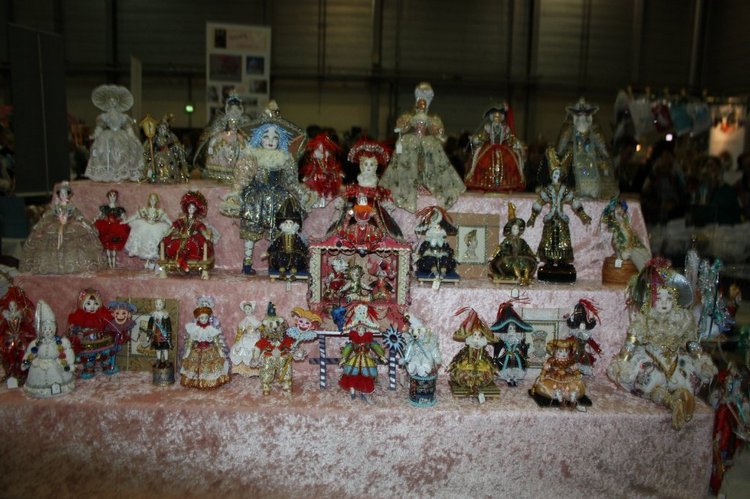 Выставка кукол, мишек тедди, кукольных домиков и миниатюры в Нидерландах 24-25 октября 2015 год. Часть третья - антикварки