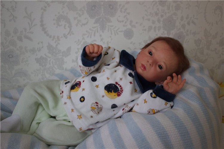 Маленькая пуговка Аделиночка (фото 9)