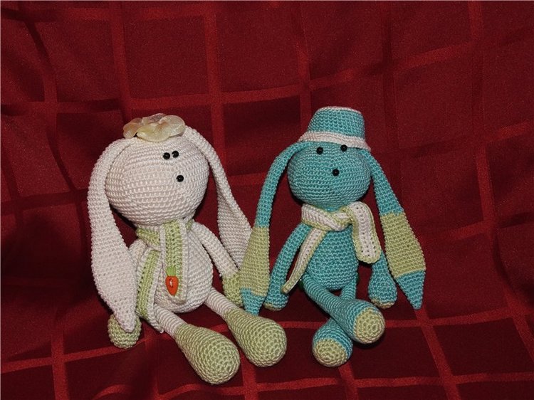 Авторские вязаные зайцы - амигуруми. Игрушки вязанные спицами (фото 6)