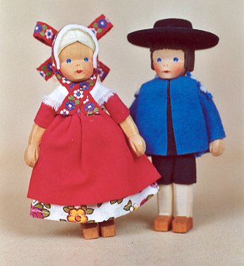 Куклы из дерева по семейной традиции Lotte Sievers-Hahn dolls, Лотты Сиверс-Хан