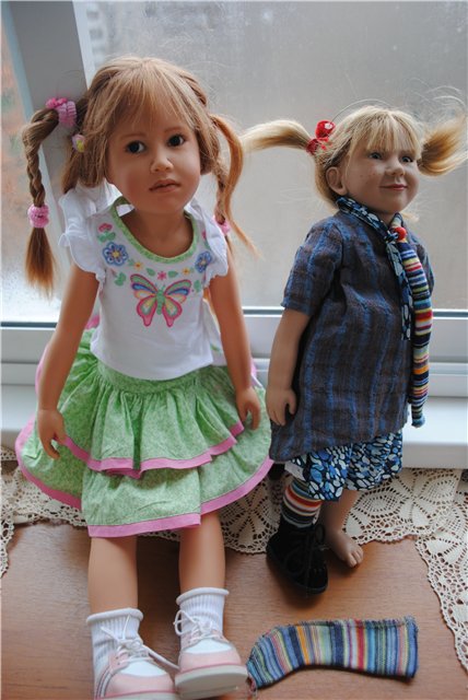 Кое-что из чулочно-носочной истории. Какого качества чулочки на куклах известных мастеров современности