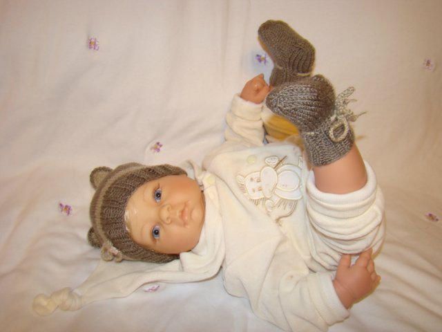 Заболела носочками... вязание для любимых куклят