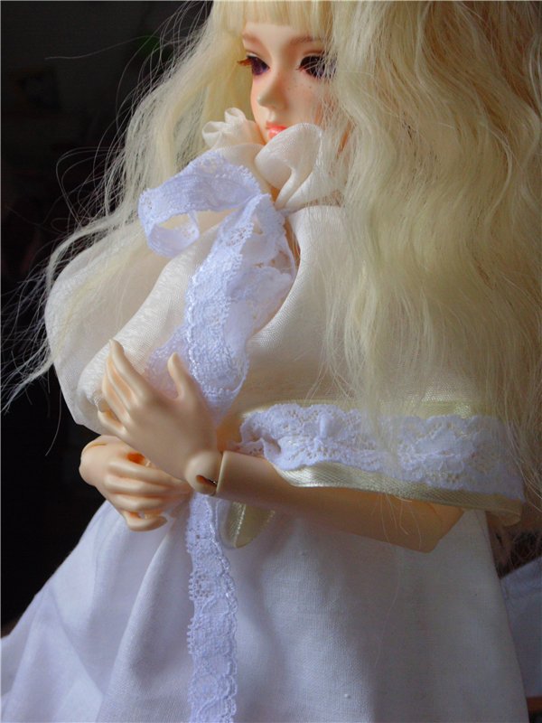 Каждая принцесса желает быть красивой.. или.. Принцесса Облаков примеряет наряд