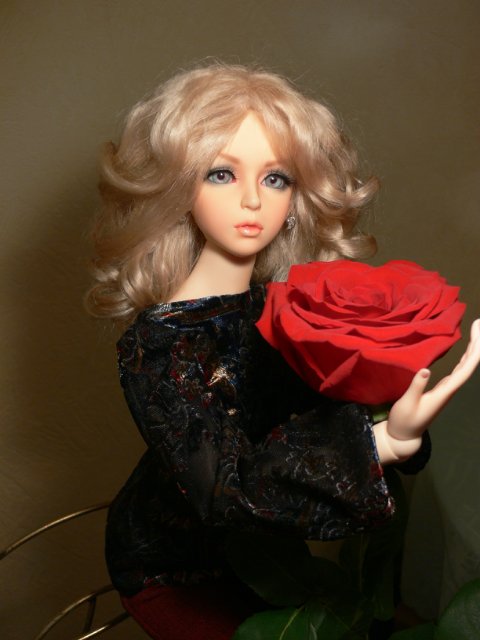 100 кадров с одного ракурса. Или бессонная ночь! Куколка Elfdoll