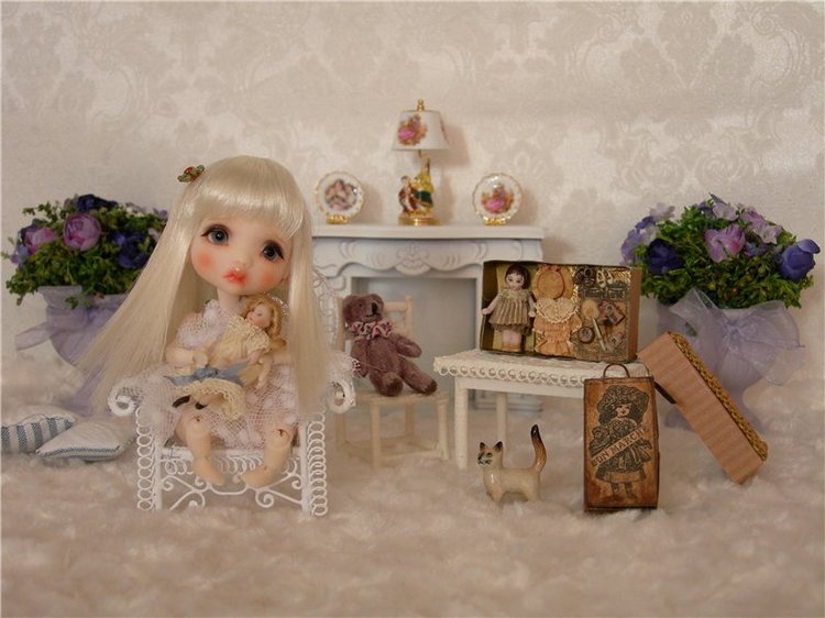 В кротовой норе: "Безумное Чаепитое" и игры Кротов