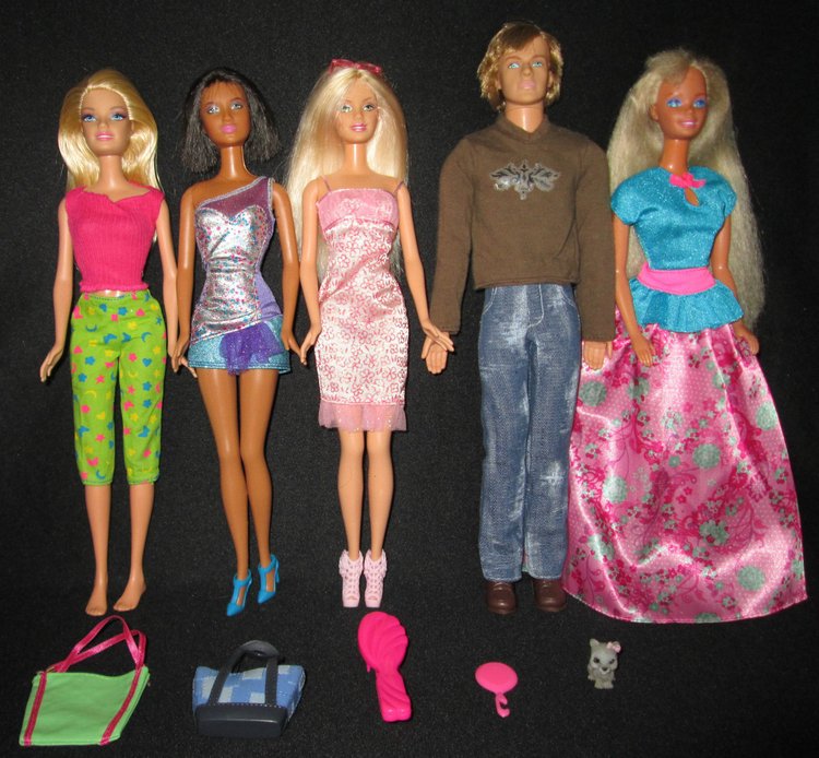 «Эффект насмотренности» или 200 фирменных кукольных нарядов | Бэйбики «Эффект насмотренности» или 200 фирменных кукольных нарядов (фото 9)