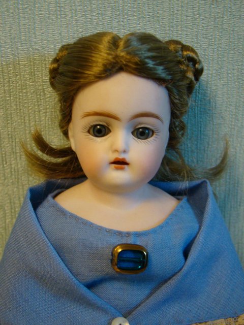 Антикварная карманная кукла Bähr & Pröschild на французском модном теле