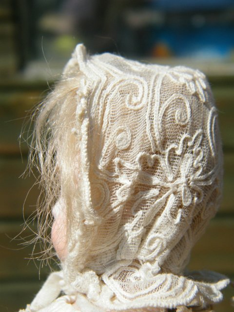 Антикварная карманная кукла Bähr & Pröschild на французском модном теле