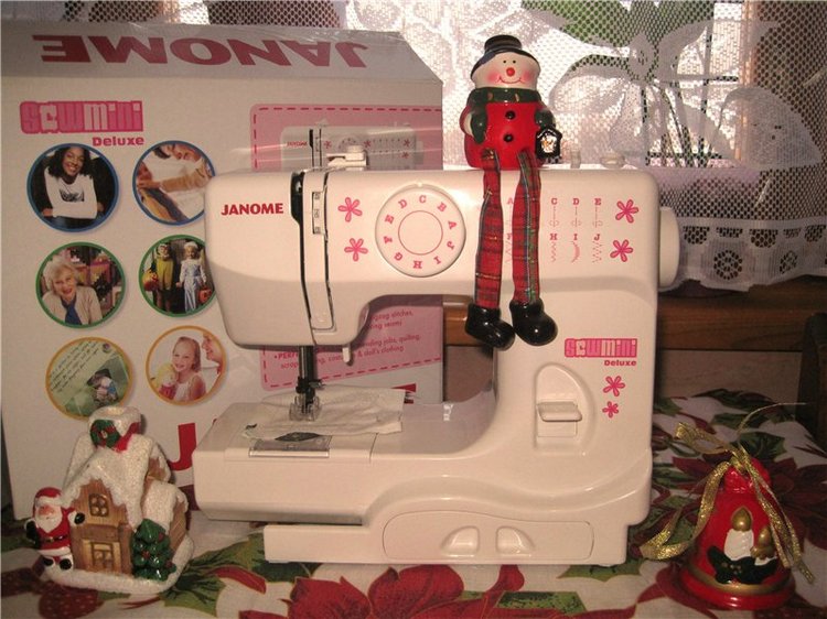 Наша новенькая. Швейная машинка janome
