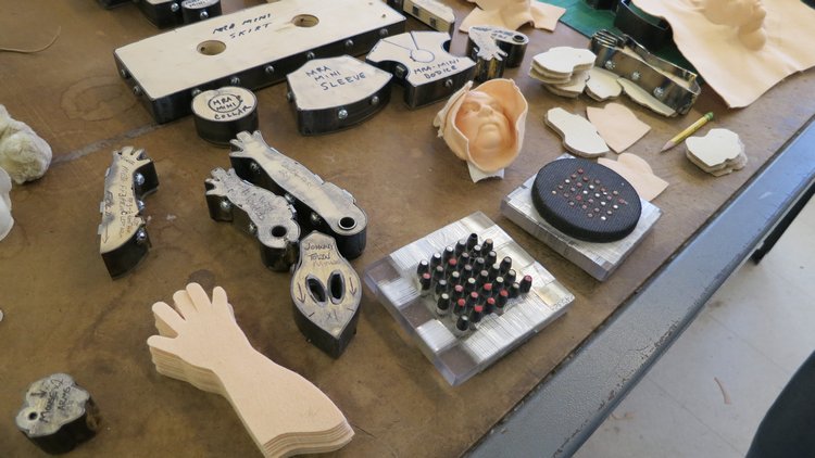 Впервые за 40 лет. День открытых дверей на кукольной фабрике R John Wright. Часть третья: Процесс производства