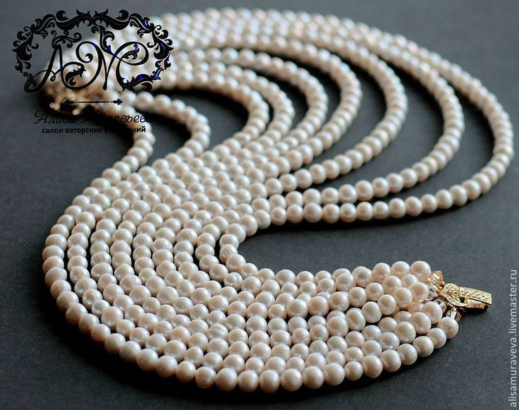 Надели шарики на нити. Красиво очень, посмотрите! Сваровски нашими глазами