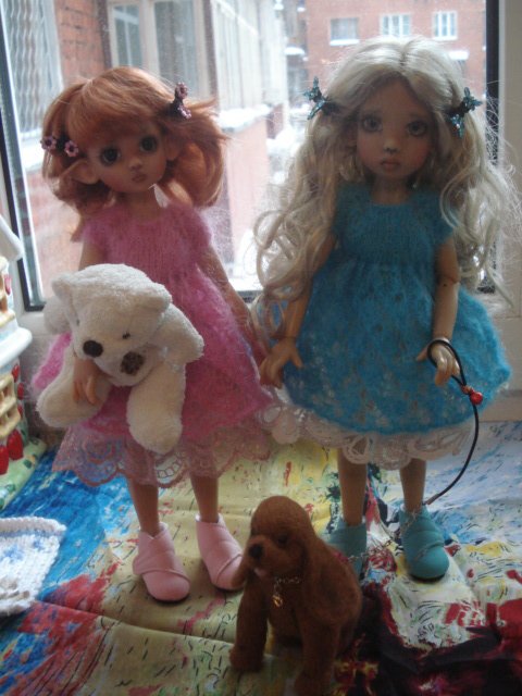 Ура! Мне подарили собаку! Лили и Тилли от Kaye Wiggs обзавелись питомцем