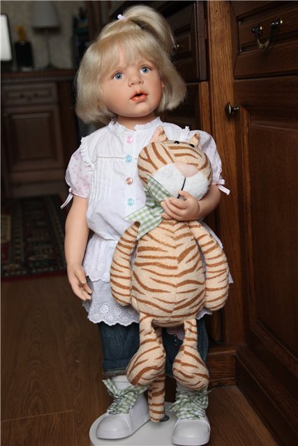 Малышки Лени (Leni , 2008) и Шани (Shani, 2010) от Hildegard Gunzel. Резин