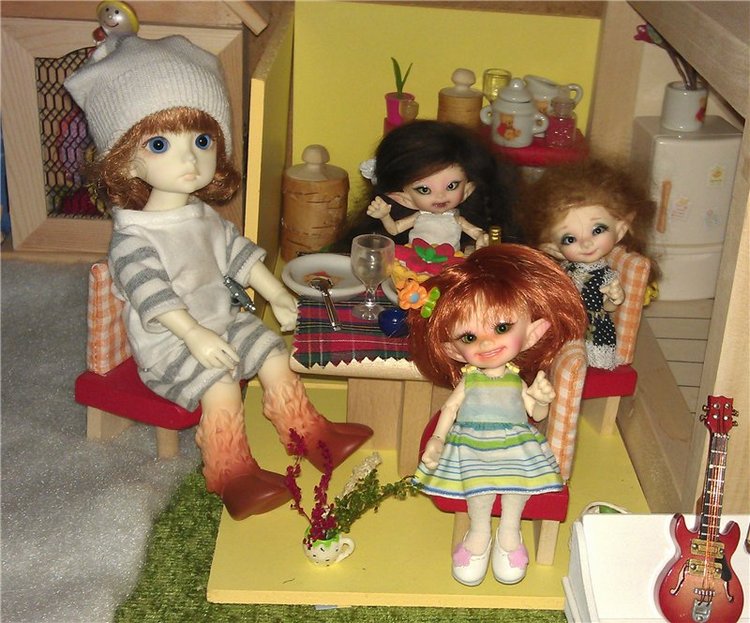 Один год в жизни малышки-Аишки. Realpuki, Aki