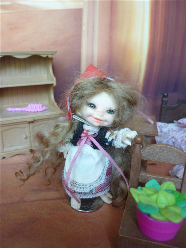 Красная Шапочка на ладошке - микро-костюм для Вареньки ( SoSo realpuki Fairyland) (фото 5)