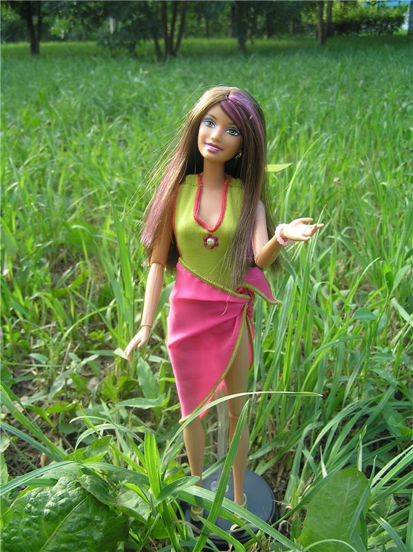 Летняя прогулка Анжелики ( Кукла Barbie Fashionistas от Mattel)