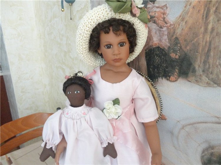 Хочу вам представить моих коллекционных кукол, которые живут в моем доме (фото 2)