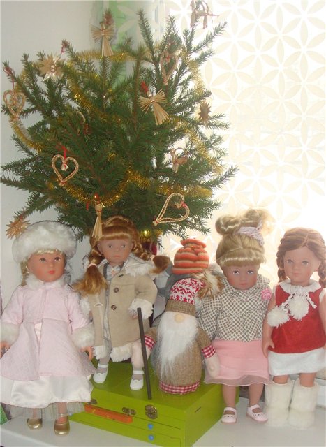 Наши куклы в ожидании Нового года