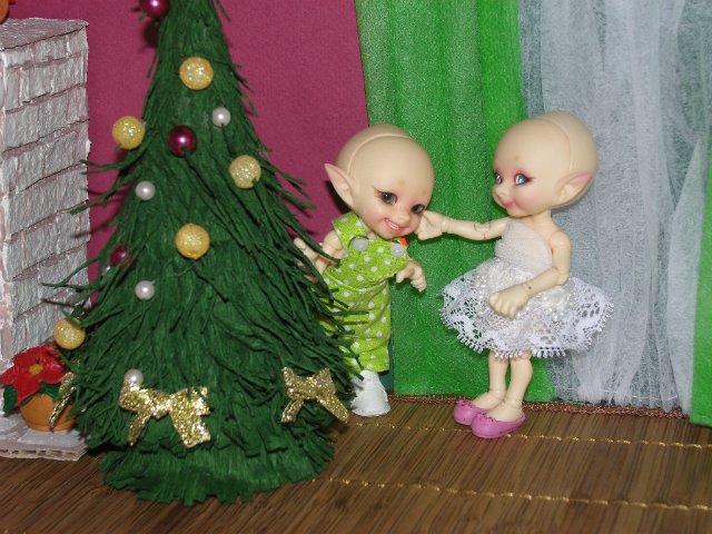 Занавесочная история. Кукольная миниатюра