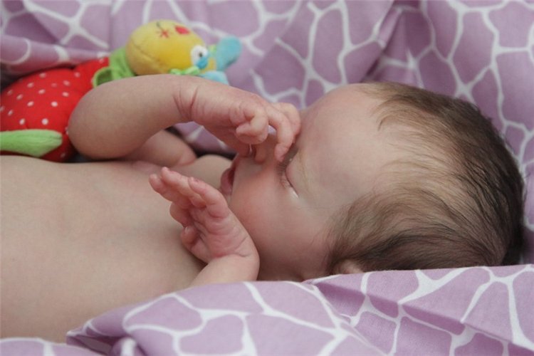 Удивительно реалистичная кукла реборн Елены Киприяновой. Молд Emma by Natalie Scholl (фото 9)