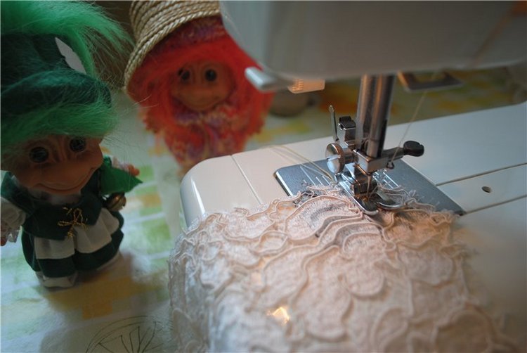 Чепчик - наша радость, чепчик - вдохновение. Сшила Милка чепчик - всем на удивление (фото 10)