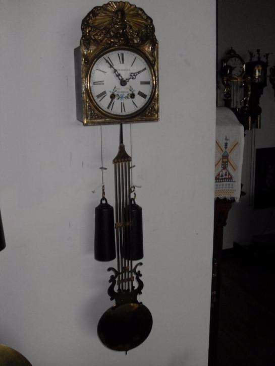 Старинные часы еще идут. Коллекция старинных часов